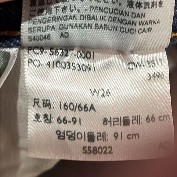 501® Original Fit High Rise Shorts Size 26 - Picture 6 of 6